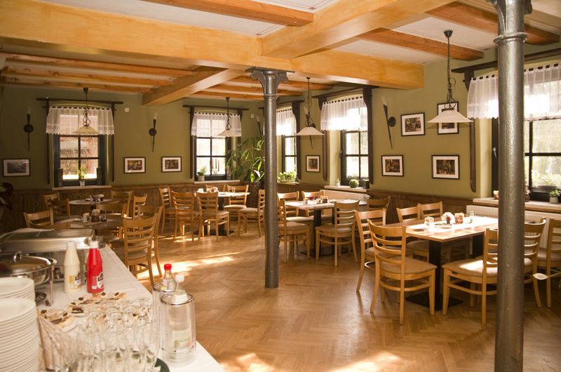 gastronomie-holzstuhl-hera-p-_20 Foto: Gasthaus zum Mohr, Tröbnitz