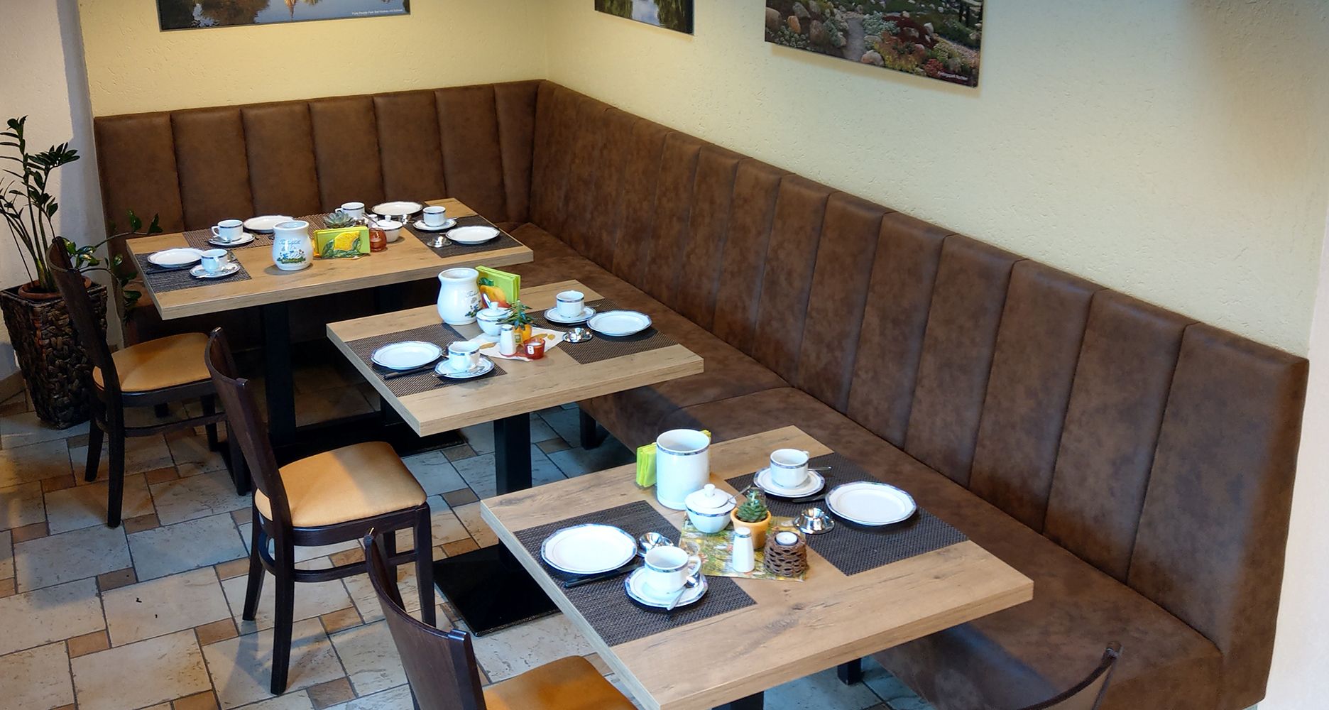 gastronomie-sitzbank-q-103-_7_2697 Foto: Pension Body Sun