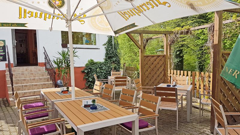 gastronomie-outdoorstuhl-nesona-al-teak-_3 Foto: Greizer Parkgaststätte