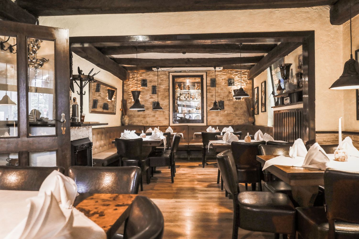 gastronomie-polsterstuhl-akina-aktion-_7 Foto: Restaurant Nikos, Münster